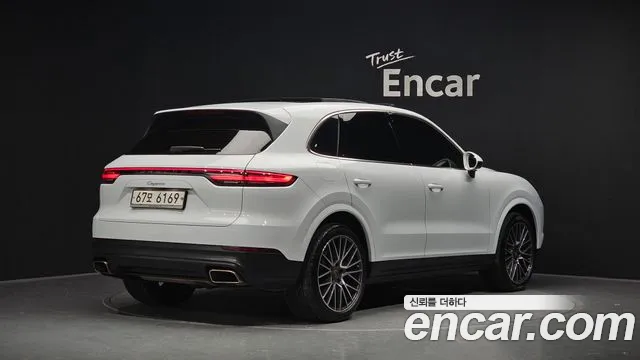Porsche Cayenne 2019 thumb 2