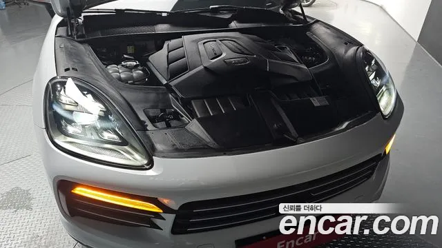 Porsche Cayenne 2019 thumb 6