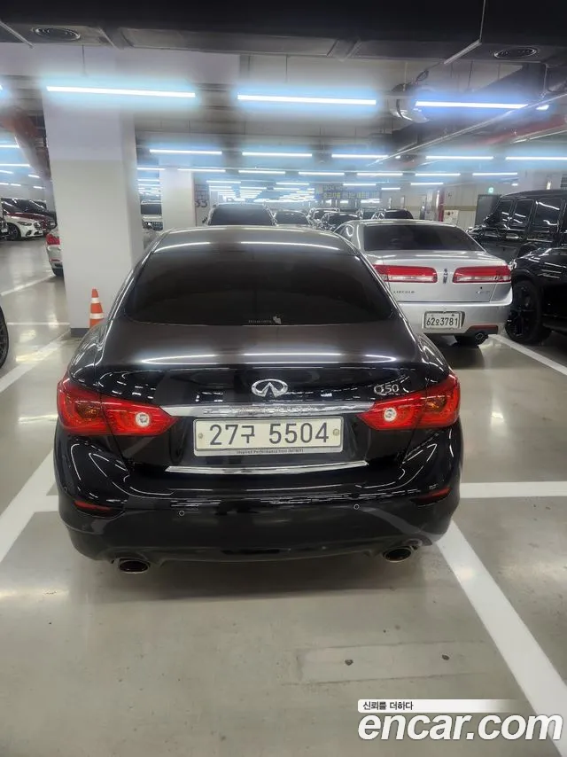 Infiniti Q50 2015 thumb 4