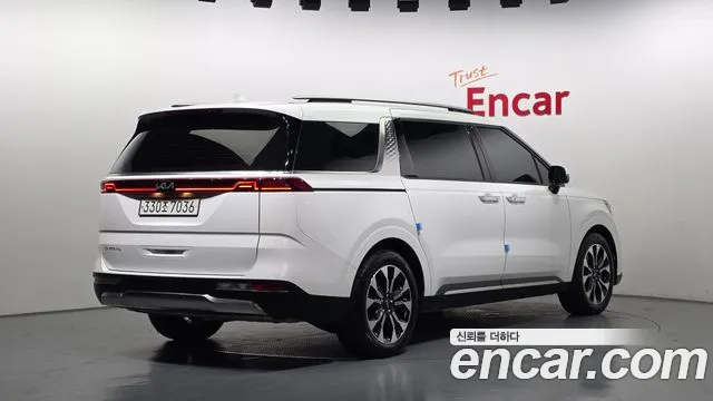 Kia Carnival 2022 thumb 2