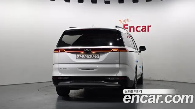 Kia Carnival 2022 thumb 4