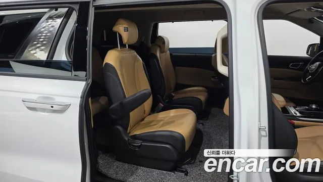 Kia Carnival 2022 thumb 12
