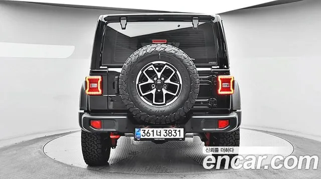 Jeep Wrangler 2025 thumb 2