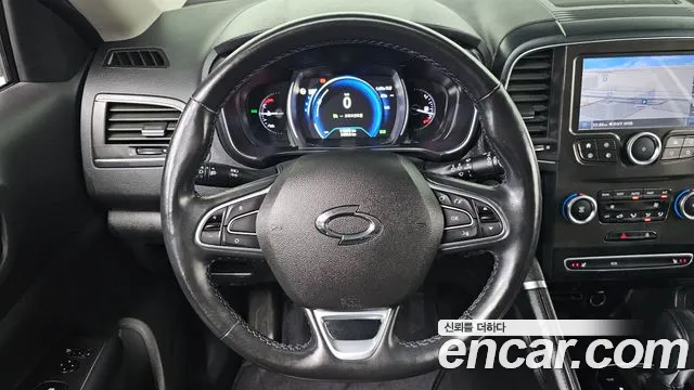 Renault-KoreaSamsung Koleos 2018 thumb 12