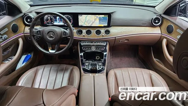 Mercedes-Benz E-Класс 2017 thumb 6