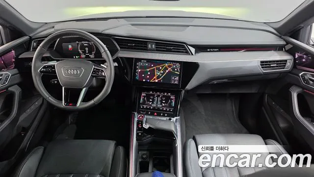 Audi e-tron 2023 thumb 6