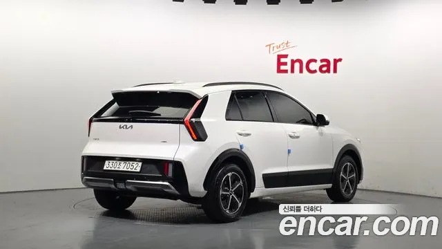 Kia Niro 2026 thumb 2