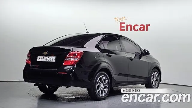 ChevroletGMDaewoo Aveo 2017 thumb 2