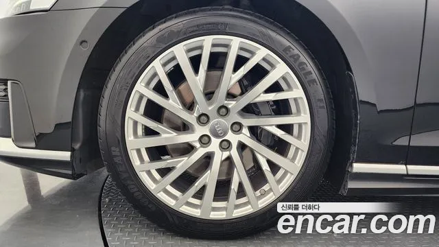 Audi A8 2019 thumb 5