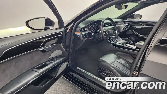 Audi A8 2019 thumb 10