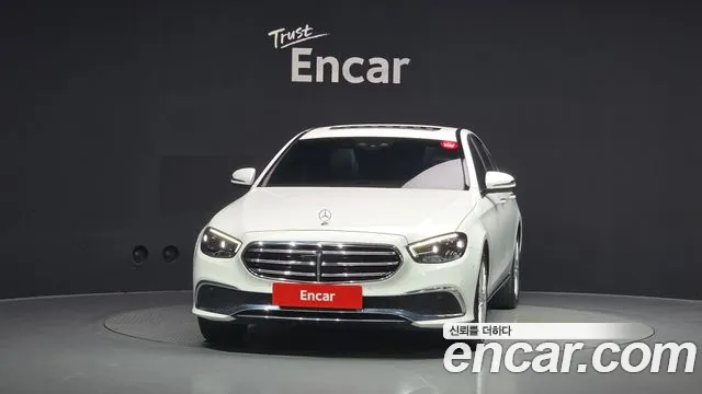 Mercedes-Benz E-Класс 2021 thumb 3