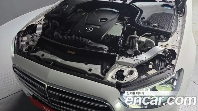 Mercedes-Benz E-Класс 2021 thumb 6