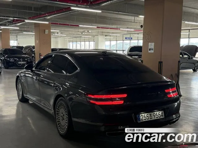 Genesis G80 2020 thumb 2