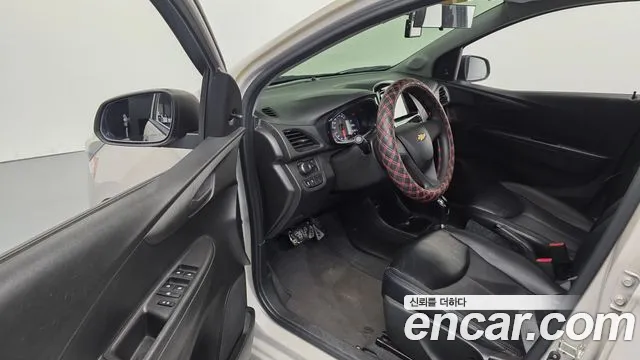 ChevroletGMDaewoo Spark 2017 thumb 10
