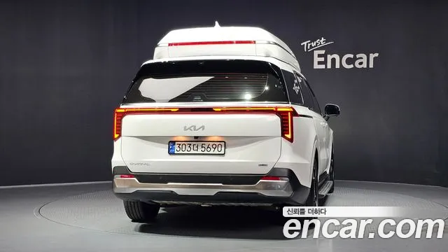 Kia Carnival 2024 thumb 4