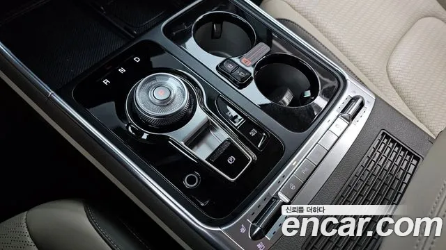Kia Carnival 2024 thumb 9