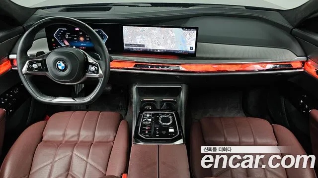 BMW 7-Series 2023 thumb 6