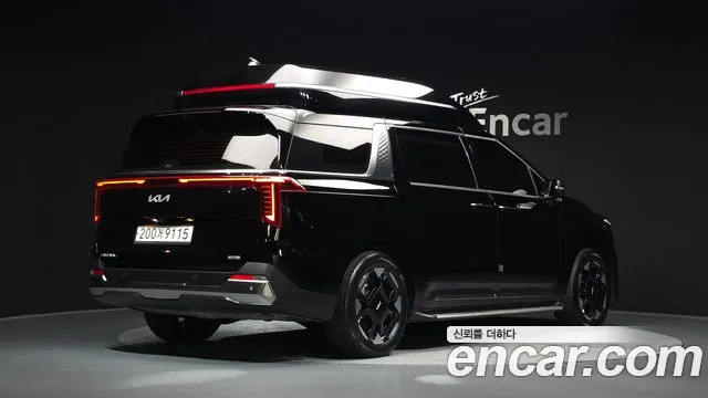 Kia Carnival 2024 thumb 2