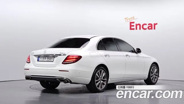 Mercedes-Benz E-Класс 2019 thumb 2