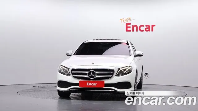 Mercedes-Benz E-Класс 2019 thumb 3