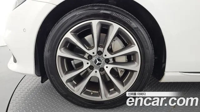 Mercedes-Benz E-Класс 2019 thumb 5
