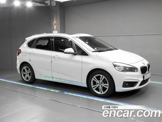 BMW 2-Series 2015 thumb 12