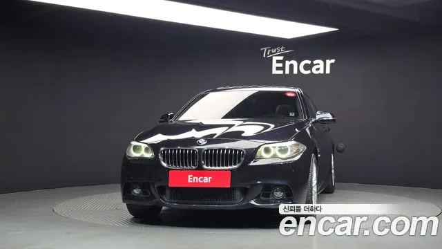BMW 5-Series 2016 thumb 3