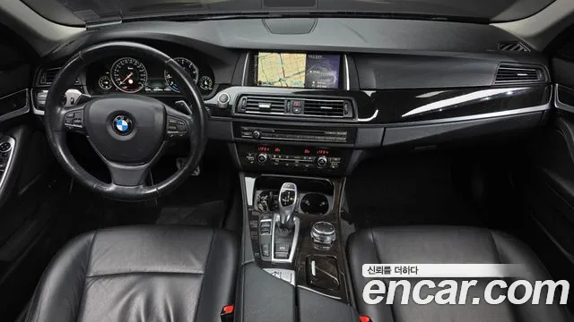 BMW 5-Series 2016 thumb 7