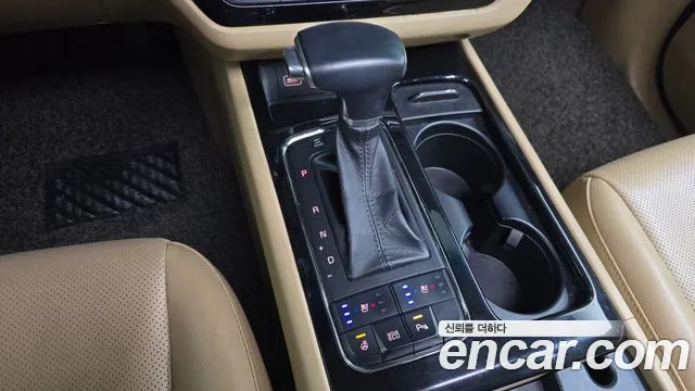 Kia Carnival 2017 thumb 9