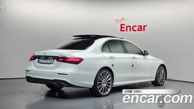 Mercedes-Benz E-Класс 2021 thumb 2