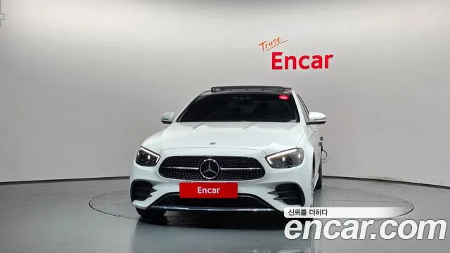 Mercedes-Benz E-Класс 2021 thumb 3