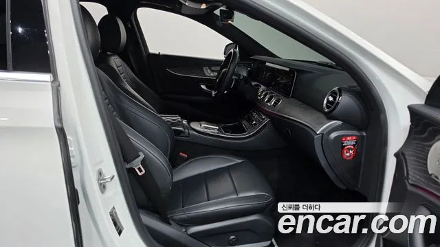 Mercedes-Benz E-Класс 2021 thumb 11