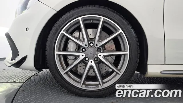Mercedes-Benz A-Класс 2018 thumb 5