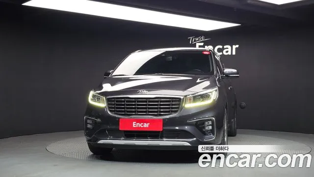 Kia Carnival 2018 thumb 3