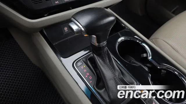 Kia Carnival 2018 thumb 9