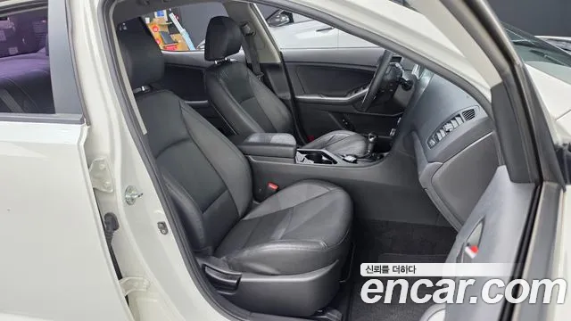 Kia K5 2014 thumb 11