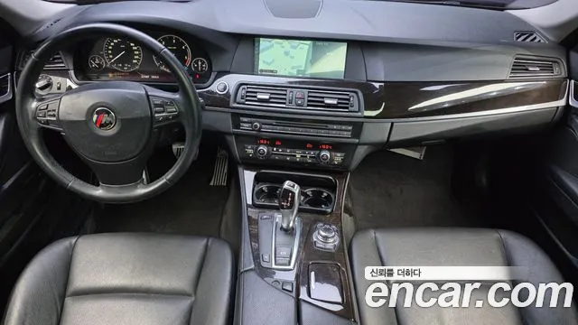 BMW 5-Series 2011 thumb 7