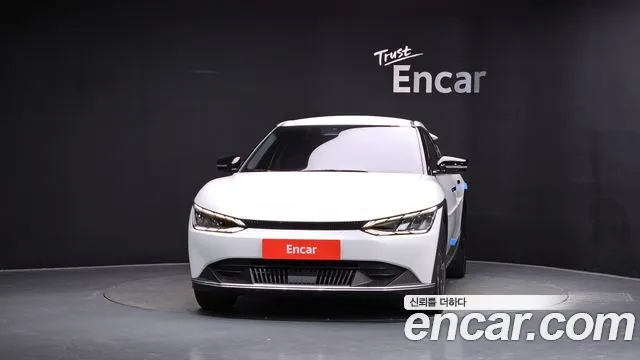 Kia EV6 2022 thumb 2