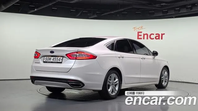 Ford Mondeo 2015 thumb 2