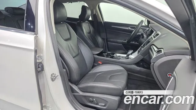 Ford Mondeo 2015 thumb 11