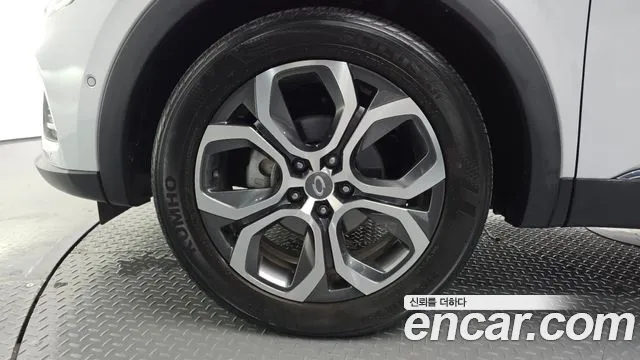 Renault-KoreaSamsung Arkana 2020 thumb 4