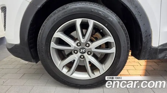 Hyundai Santa Fe 2012 thumb 5