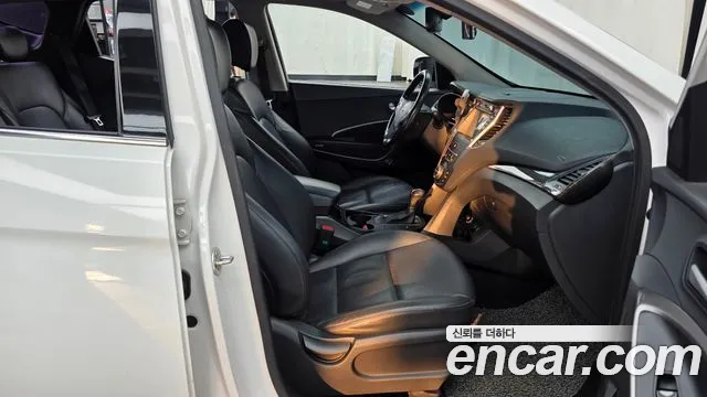 Hyundai Santa Fe 2012 thumb 11