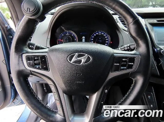 Hyundai i40 2015 thumb 8