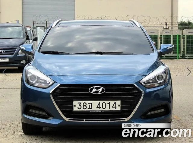 Hyundai i40 2015 thumb 12