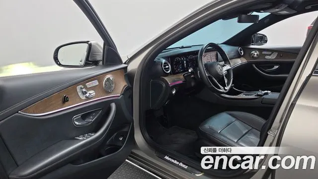 Mercedes-Benz E-Класс 2021 thumb 10