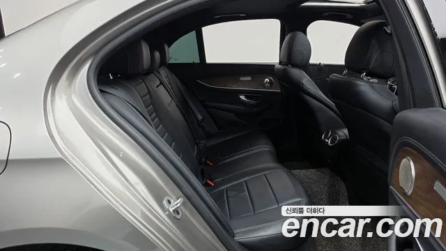 Mercedes-Benz E-Класс 2021 thumb 11