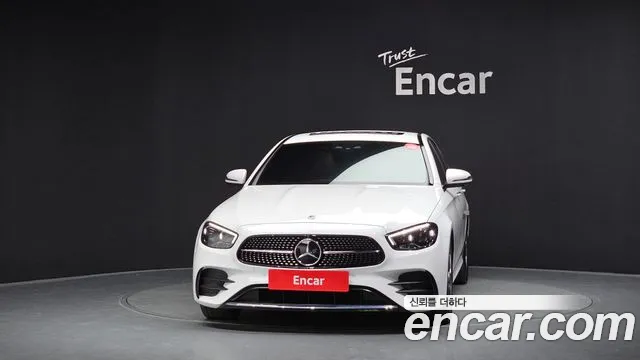 Mercedes-Benz E-Класс 2023 thumb 3
