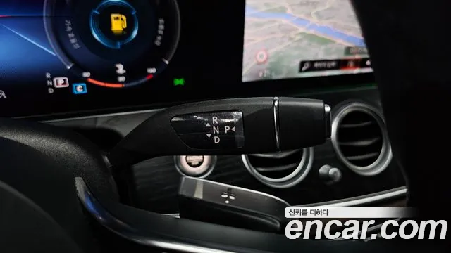Mercedes-Benz E-Класс 2023 thumb 9