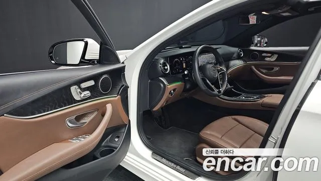 Mercedes-Benz E-Класс 2023 thumb 10